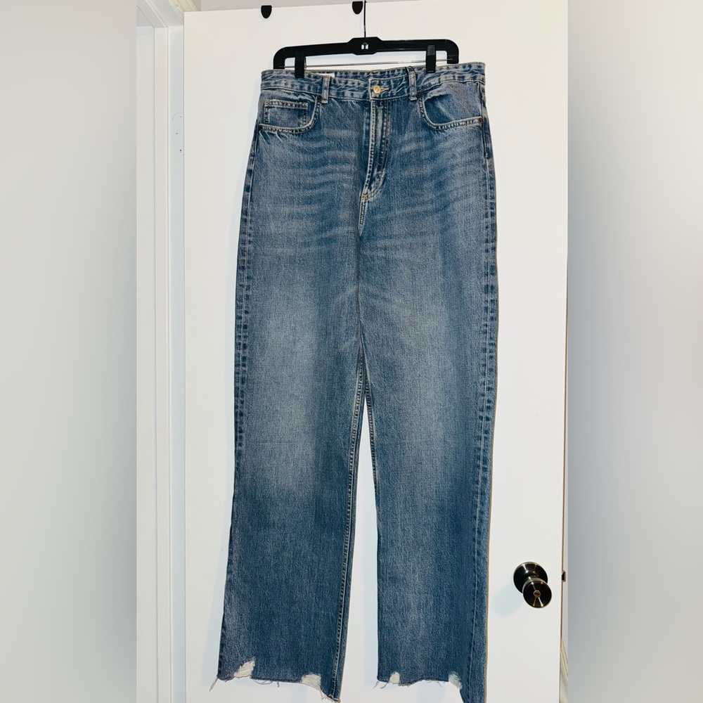 NWT Zara High-Rise Full Length Raw Hem Back Distressed Wide Leg Jeans Sz 12